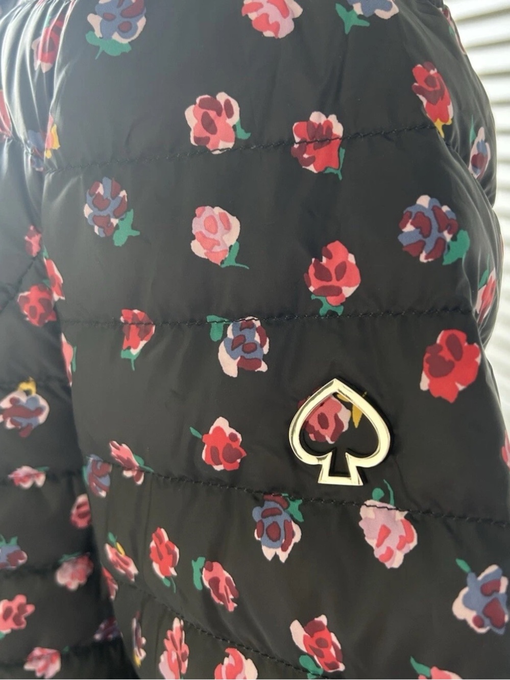 Kate Spade Packable Down Mini Roses Jacket Size M - Picture 6 of 10